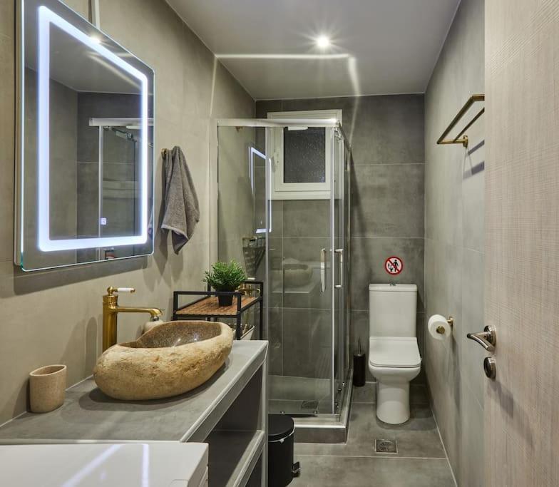 The Sunny House Apartment Атина Екстериор снимка