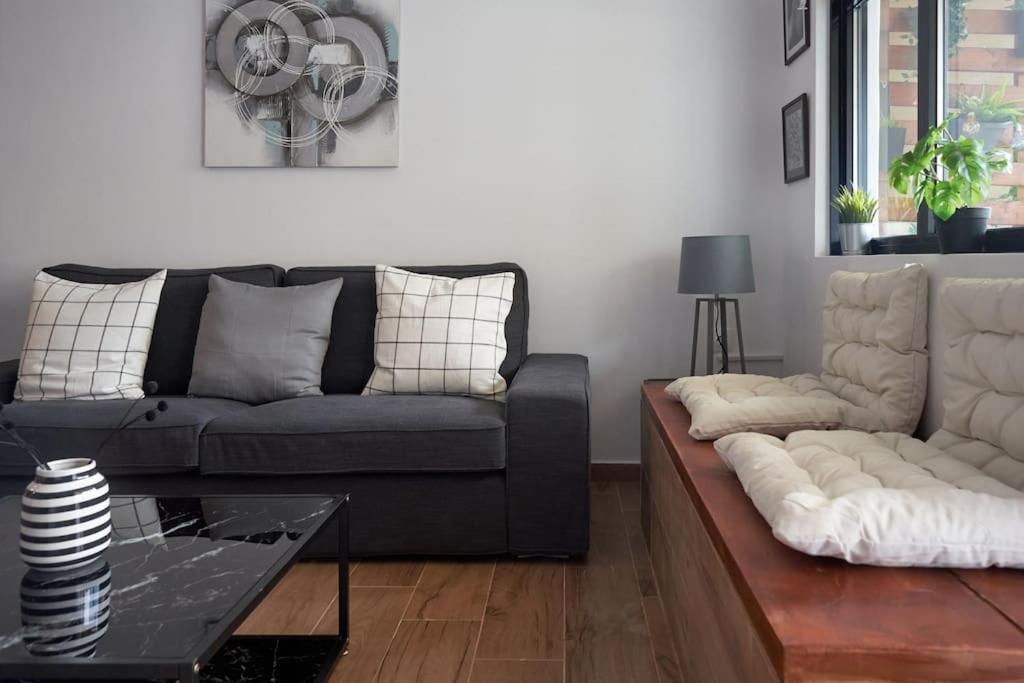 The Sunny House Apartment Атина Екстериор снимка