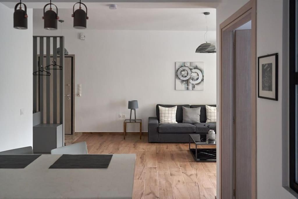 The Sunny House Apartment Атина Екстериор снимка